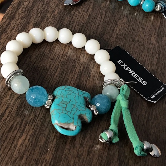 NWT Express Beaded Bracelet Set - Picture 6 of 8